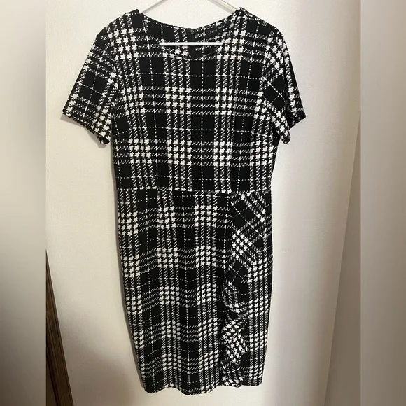 NAIVE SHINE Classic Tweed Printed Bodycon Dress with Ruffle Black White Wms XL - Picture 1 of 4
